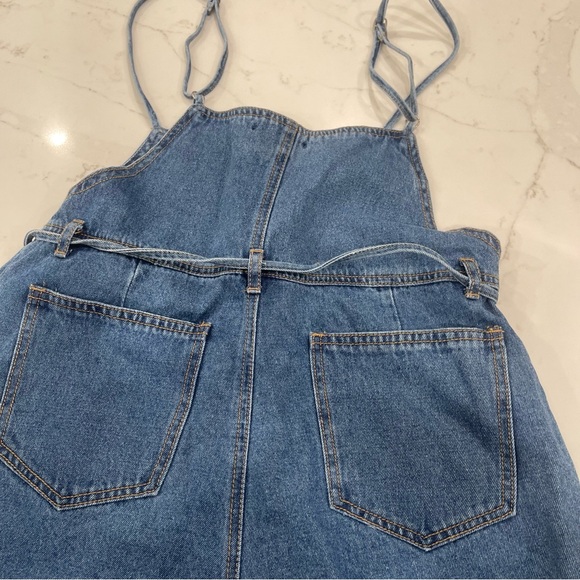 NWT Forever 21 Denim Frayed Hem Overalls with Adjustable Belt and Pockets - Picture 11 of 12